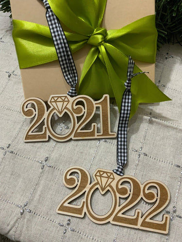2021 Engaged ornament, 2022 Married ornament, 2021 Christmas gift, 2021 Christmas tree, Wedding ring ornament, Christmas engaged ornament